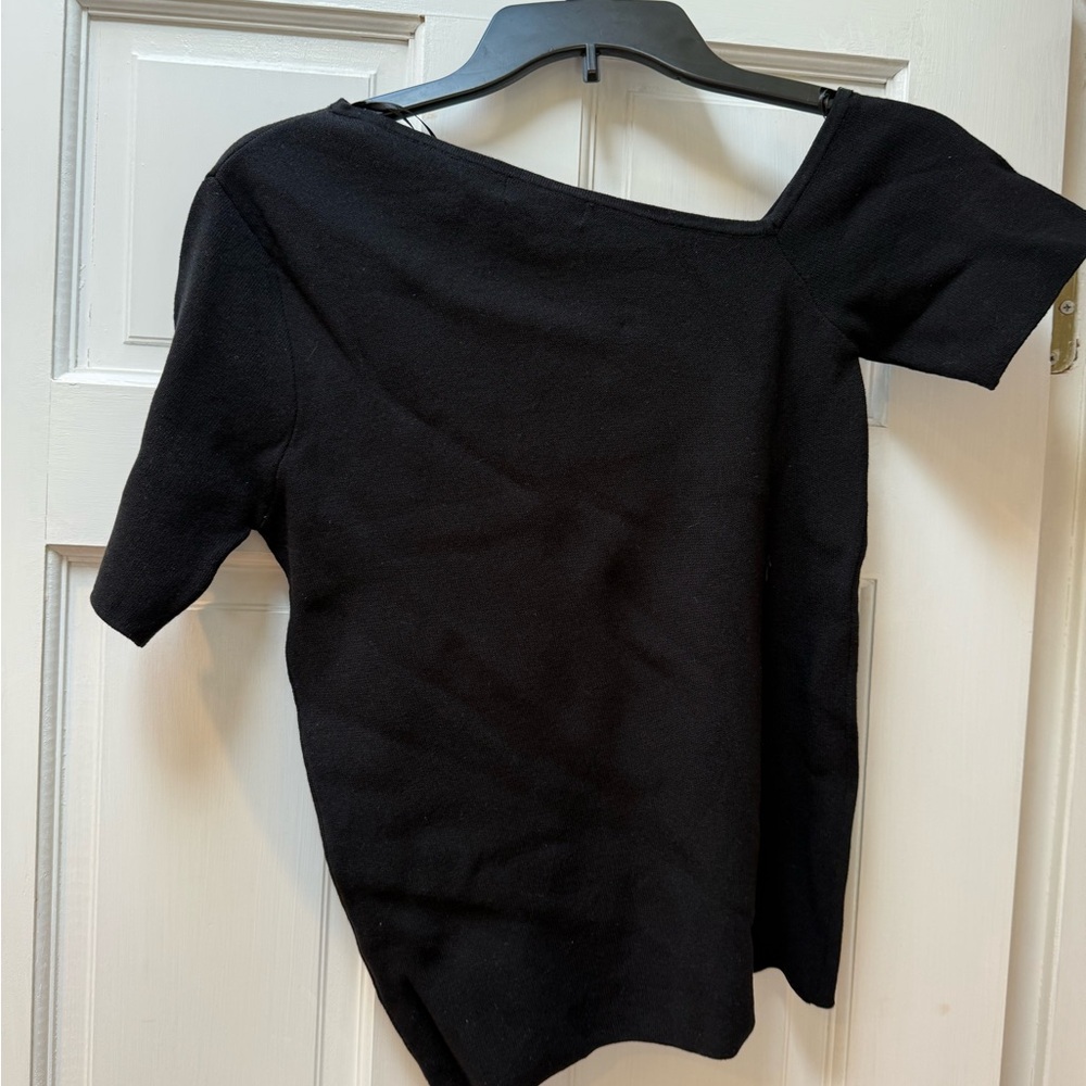 Asymmetrical black top